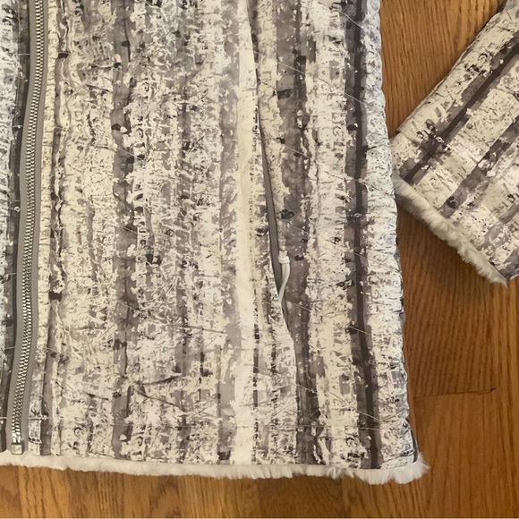 The NorthFace- Mossbud Reversible Jacket. Size M - Picture 6 of 9